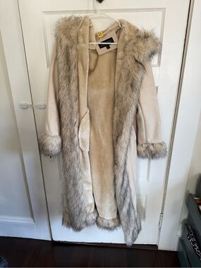 Donna Salyer’s Fabulous Furs Beige Faux Fur Afghan Coat